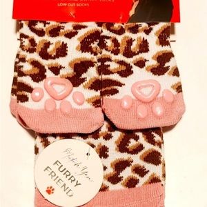 Marilyn Monroe, leopard print, matching pet socks